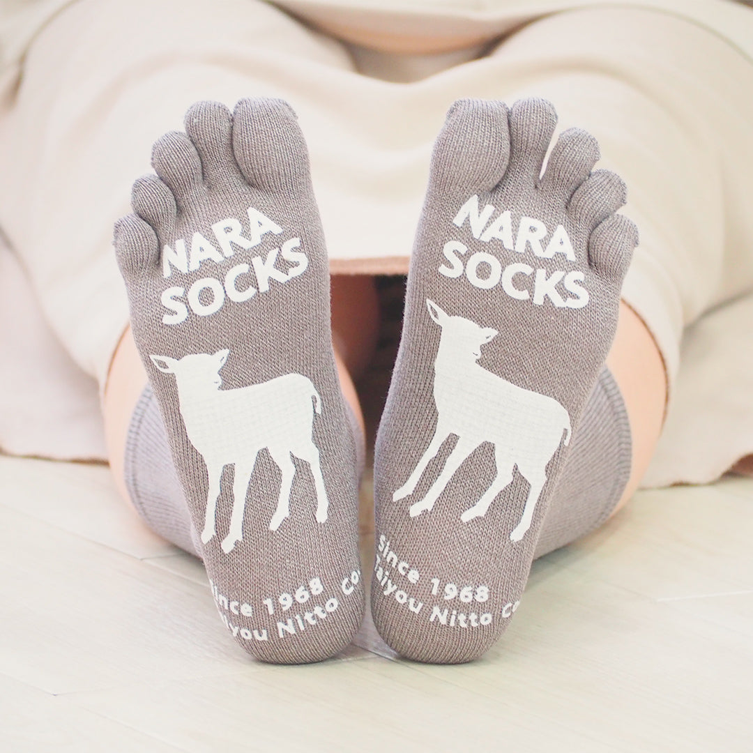 Cotton five-finger socks - with anti-slip grip - 320s