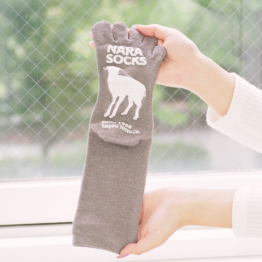 Cotton five-finger socks - with anti-slip grip - 320s