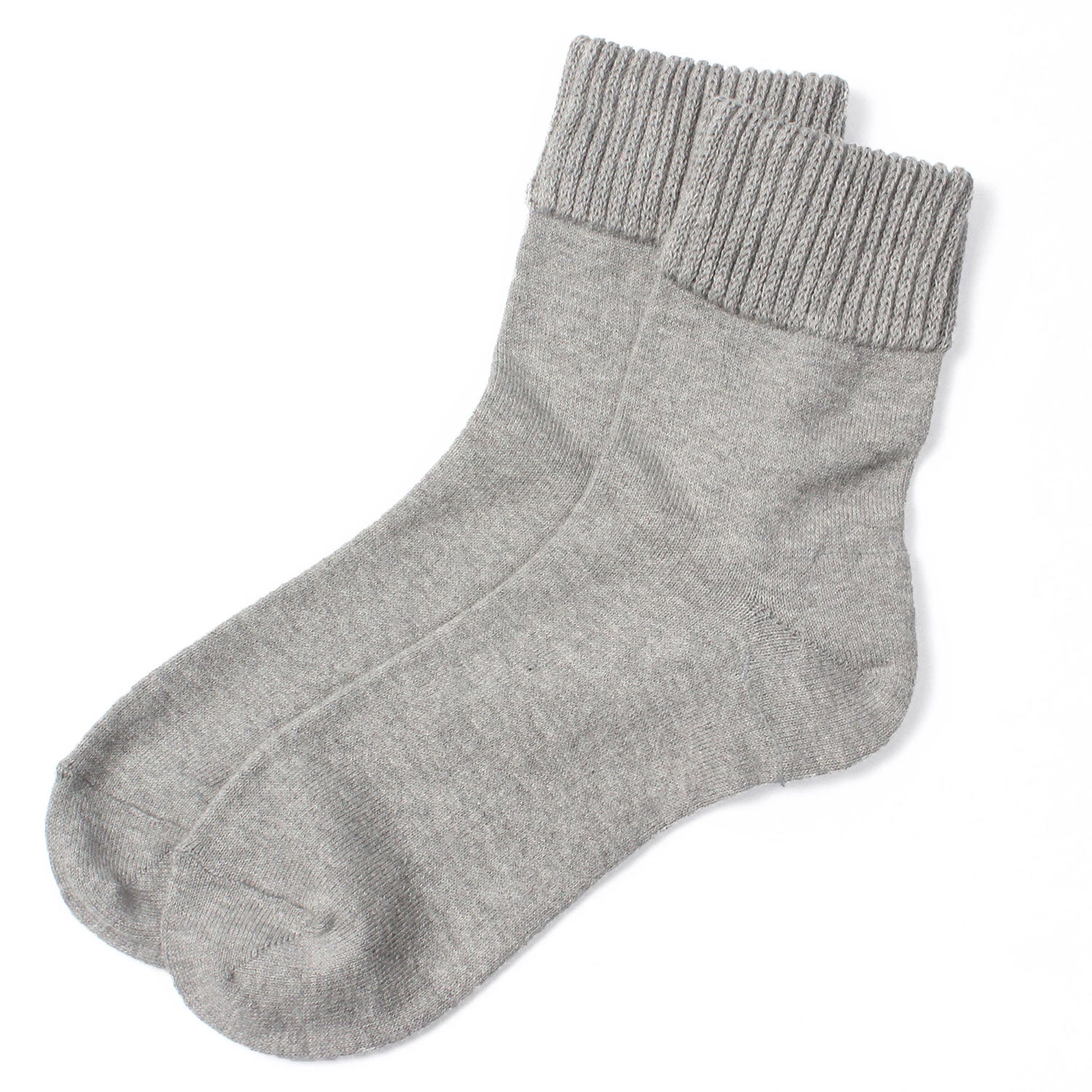 Loose-fitting heel-smoothing socks with elastic cuffs - 590a