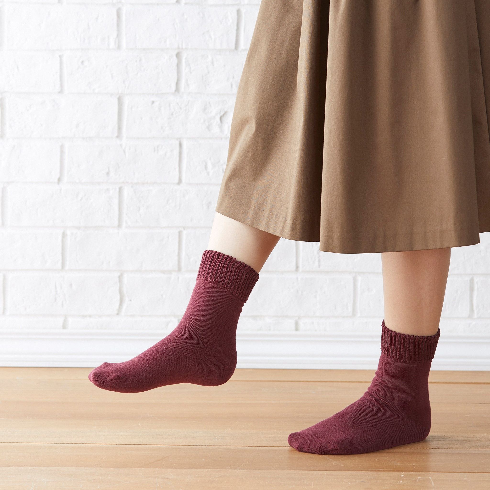 Double-layered wool-blend socks for smooth soles - 720