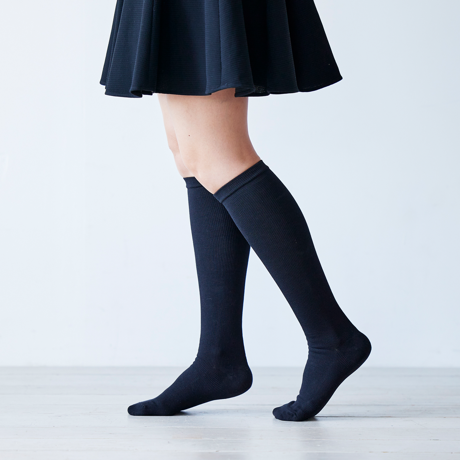 Bikyaku(美脚) Compression Socks - with anti-slip grip - 785