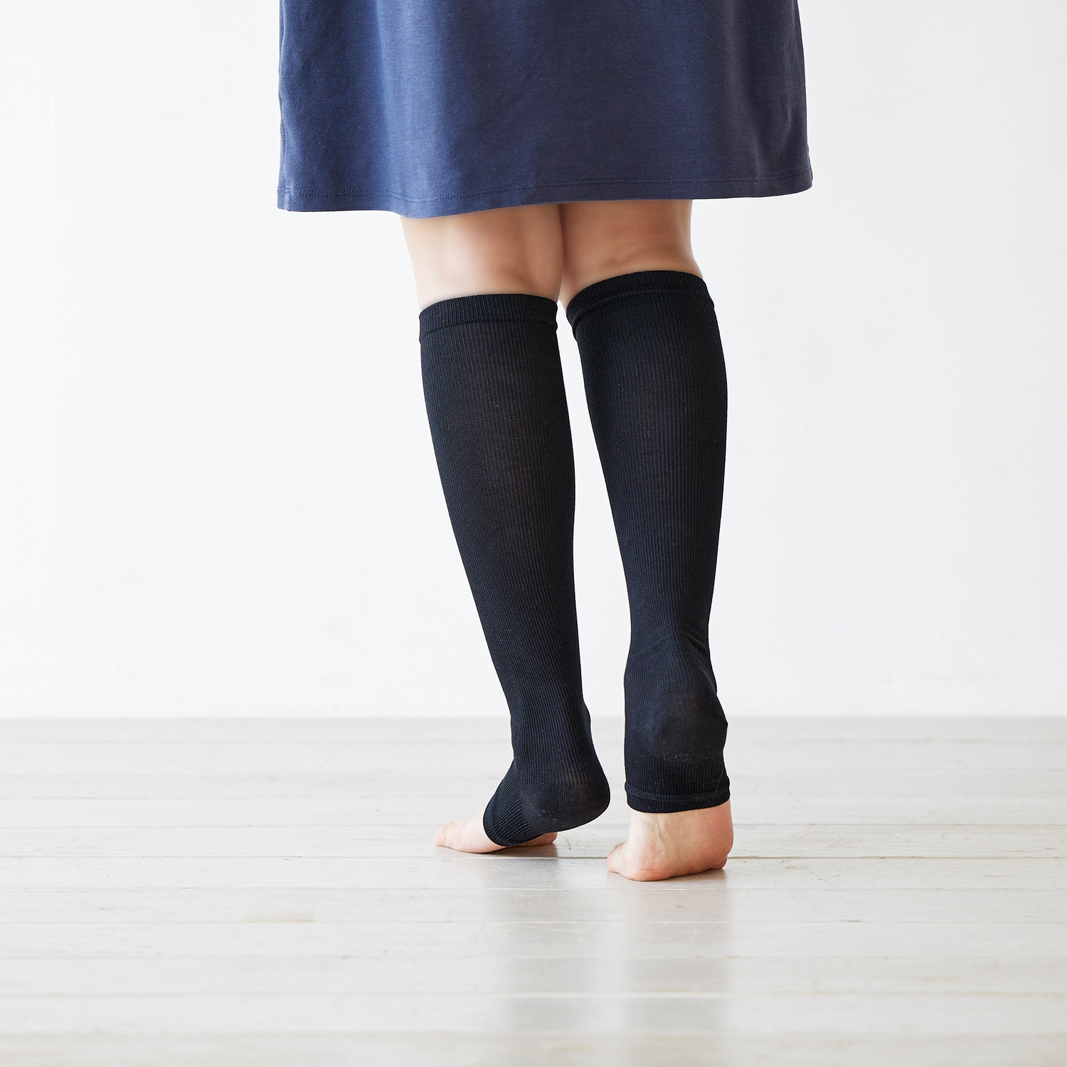 Bikyaku(美脚) Compression Socks - Open-Toe Type - N102