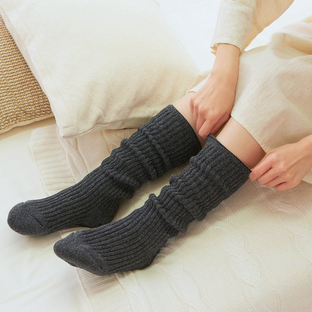 Loose-fitting socks - antibacterial, deodorizing material - with anti-slip grip - 60