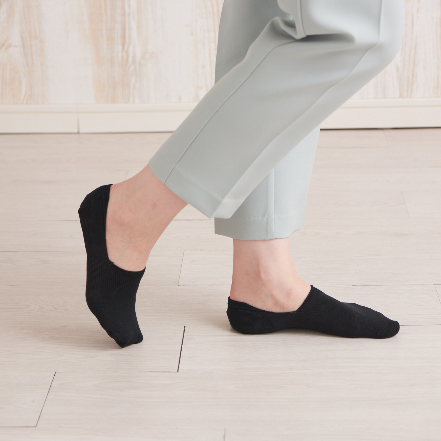 腳跟平滑襪 - 單層涼線腳套 - 582
