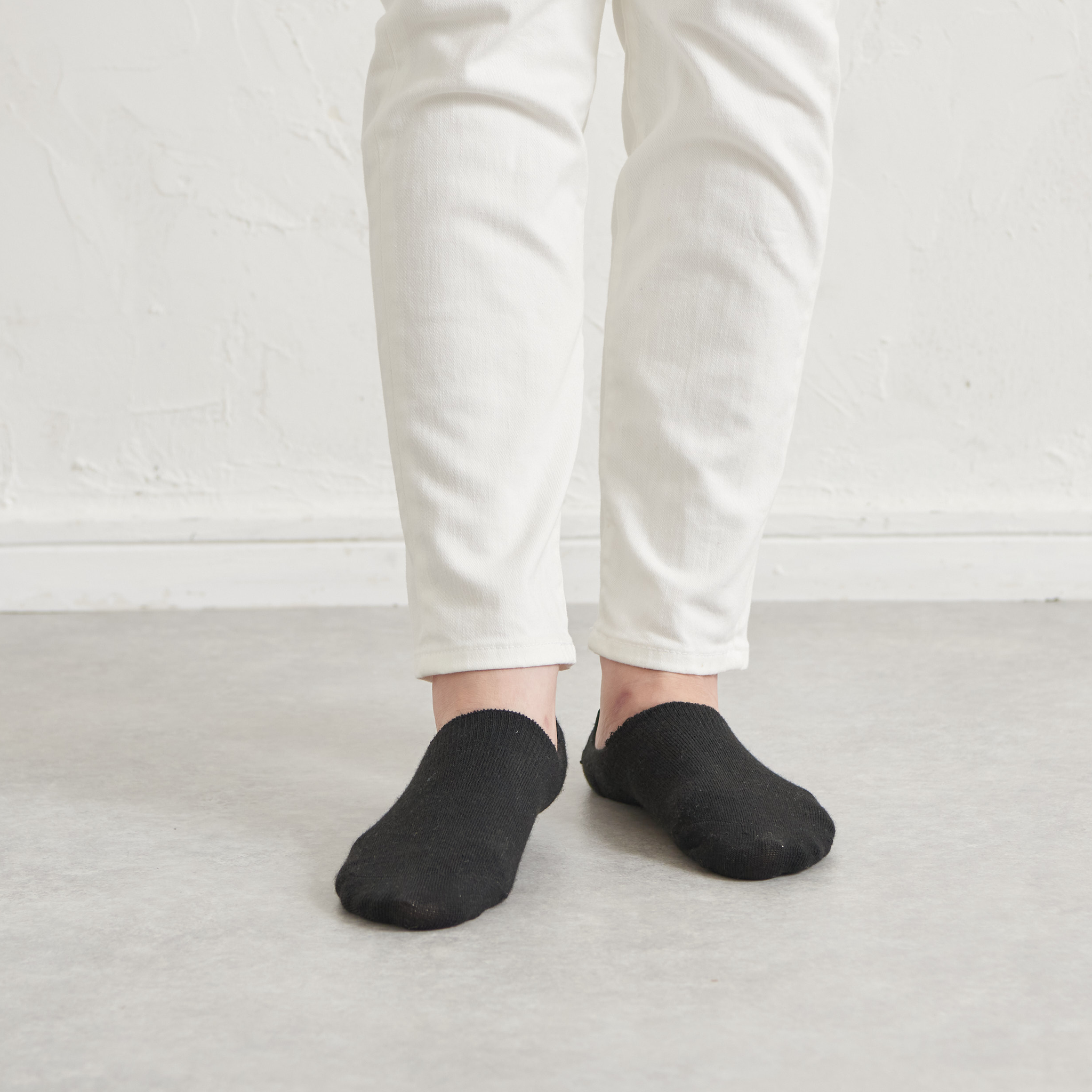 Heel-Smoothing Socks - Single-layer wool-blend foot covers - 586