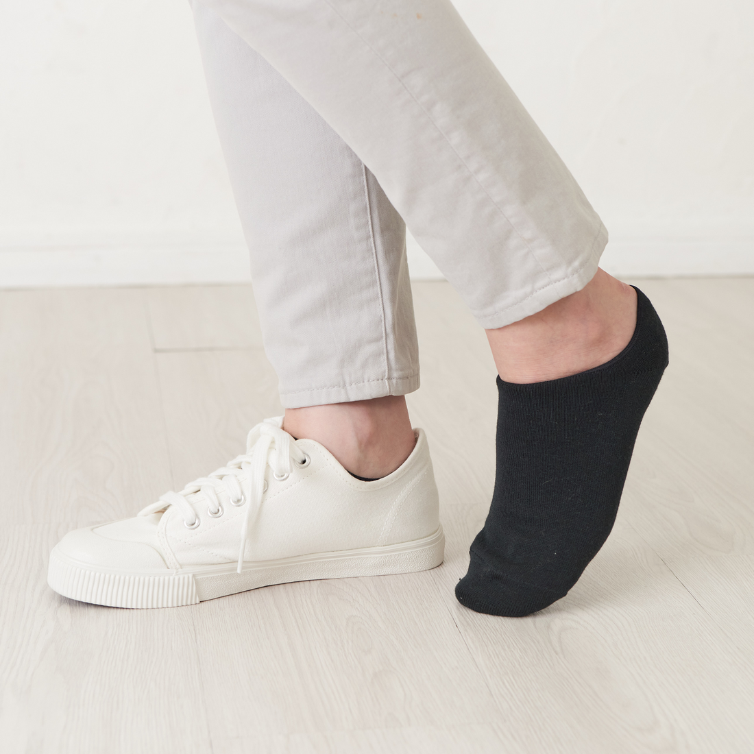 Heel-Smoothing Socks - Double-layer wool-blend sneaker length - 645