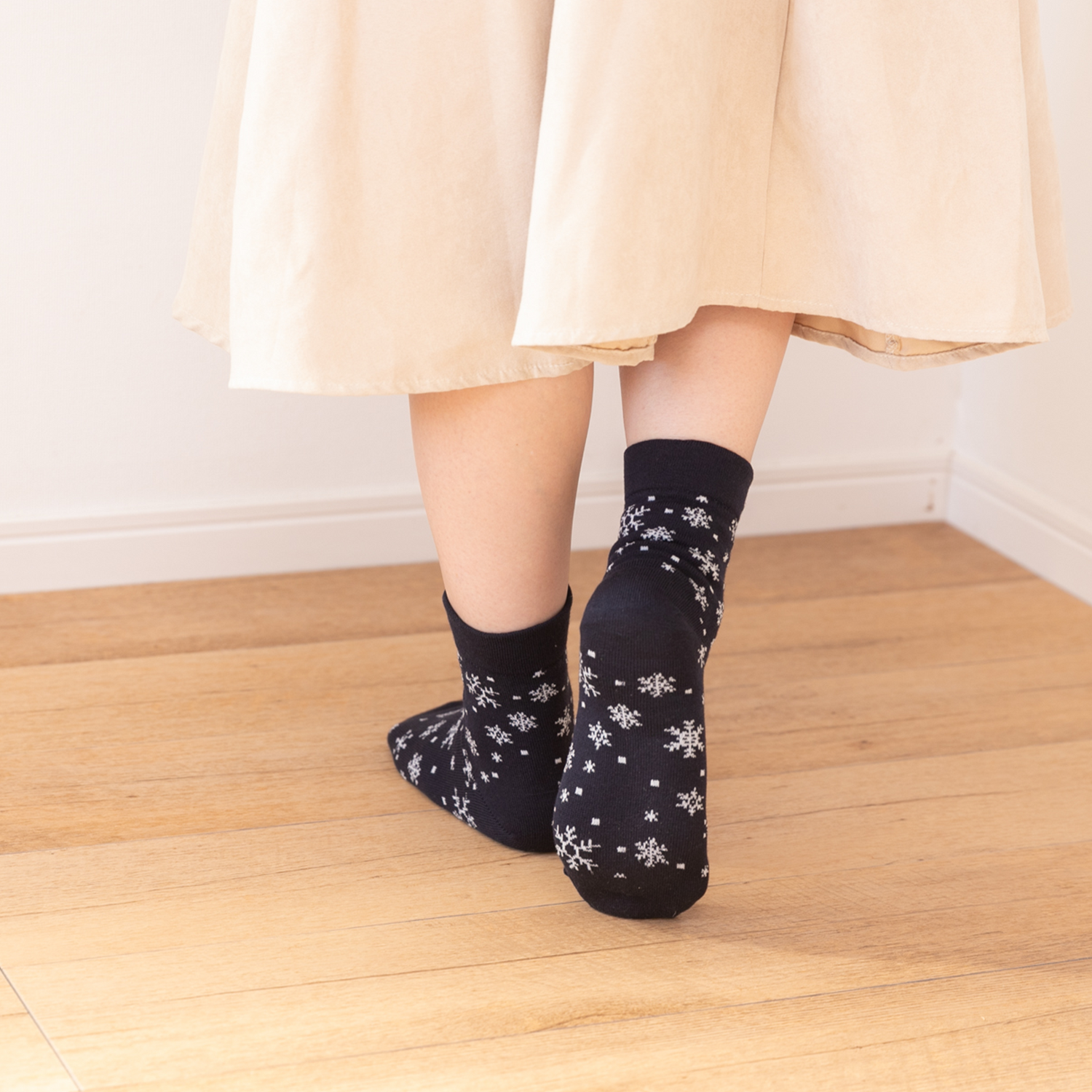 Smooth-heel socks double-layer wool blend [Snow] - 656