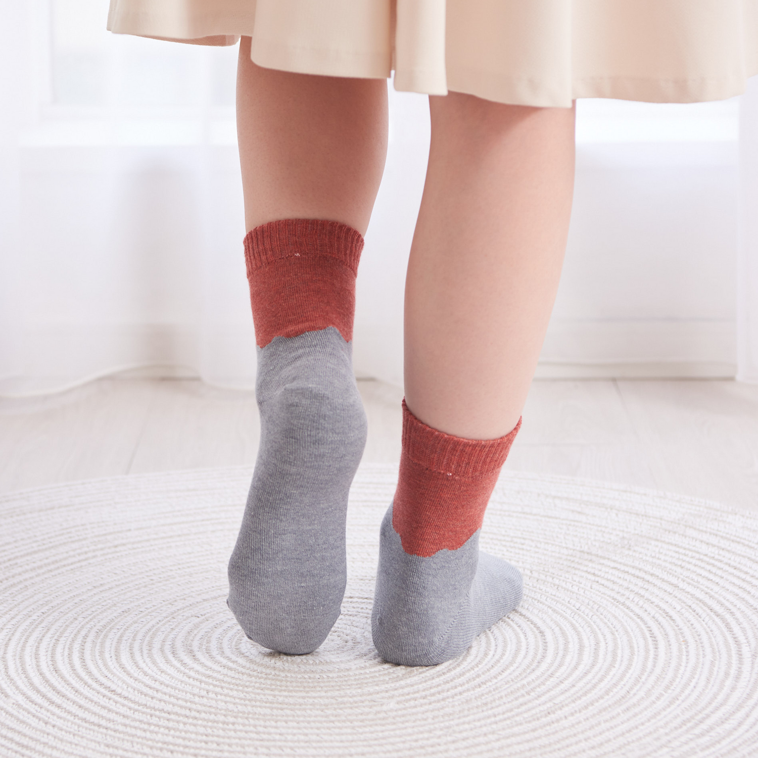 Smooth-heel socks double-layer wool blend [Waves] - 665
