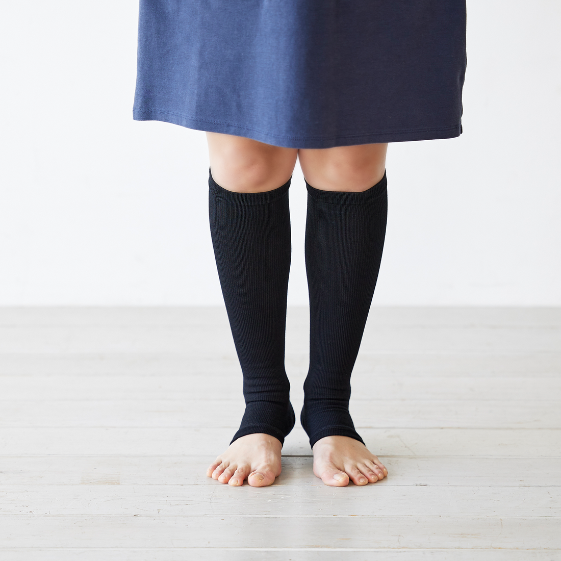 Bikyaku(美脚) Compression Socks - Open-Toe Type - N102